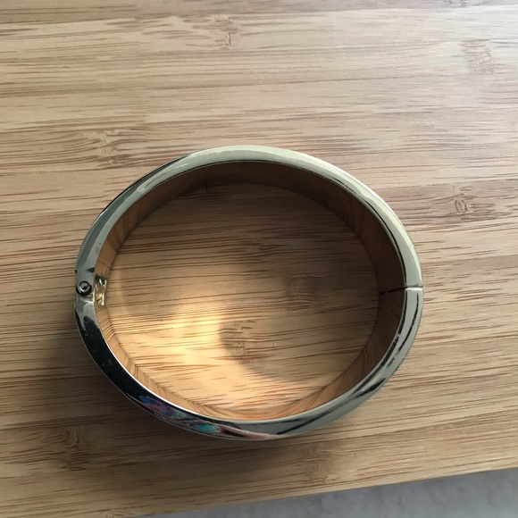 Talbots Bangle Bracelet Geometric Magnetic Gold - Picture 3 of 6